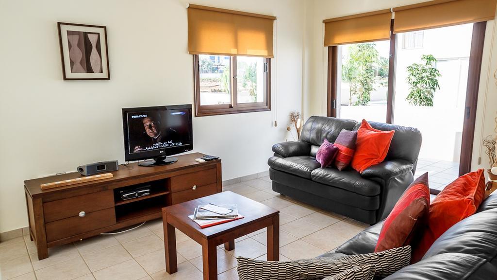 Protaras Holiday Villa 007 Стая снимка