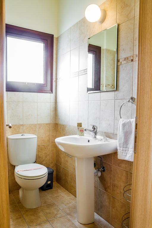 Protaras Holiday Villa 007 Стая снимка